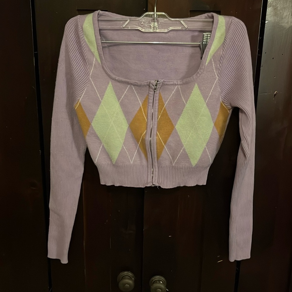 Cropped argyle sweater